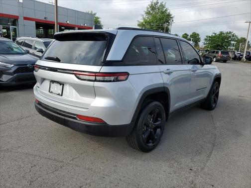 2025 Jeep Grand Cherokee Altitude