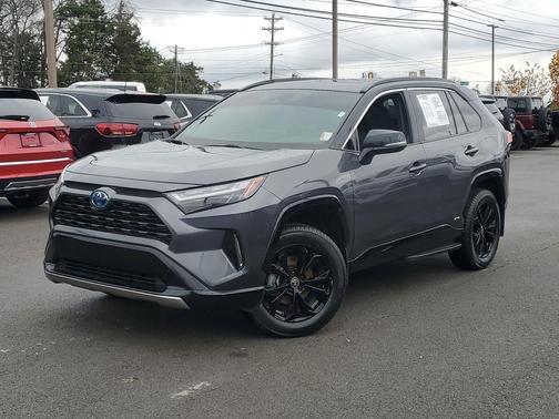 2024 Toyota RAV4 Hybrid SE