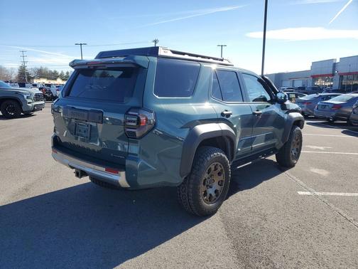 2025 Toyota 4Runner Hybrid Trailhunter