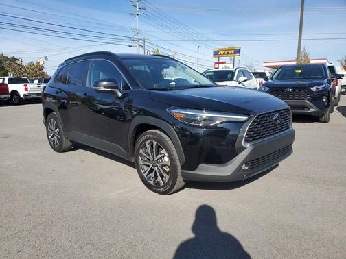 2024 Toyota Corolla Cross XLE