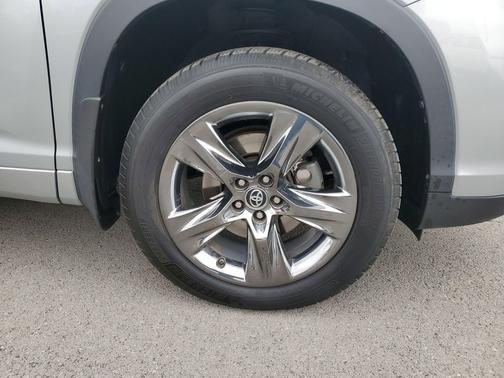 2018 Toyota Highlander Limited Platinum
