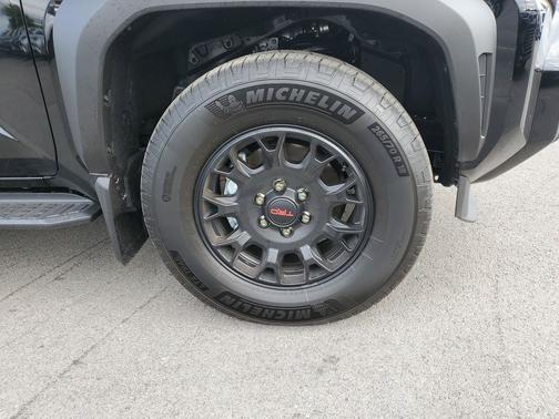 2025 Toyota 4Runner TRD Off Road