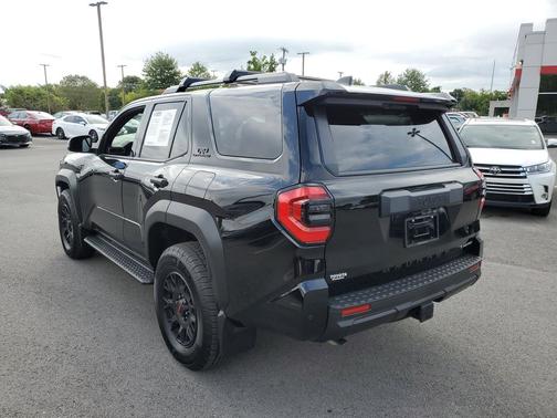2025 Toyota 4Runner TRD Off Road