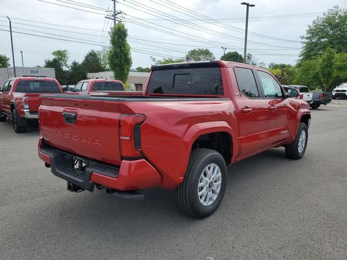2025 Toyota Tacoma SR5