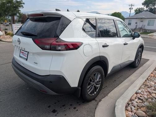 2022 Nissan Rogue S