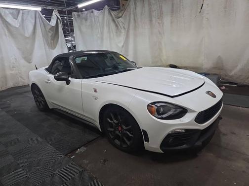 2019 FIAT 124 Spider Base