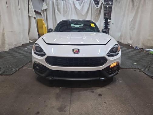 2019 FIAT 124 Spider Base