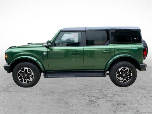 ERUPTION GREEN METALLIC 2025 Ford Bronco OUTER BANKS