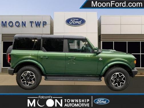ERUPTION GREEN METALLIC 2025 Ford Bronco OUTER BANKS