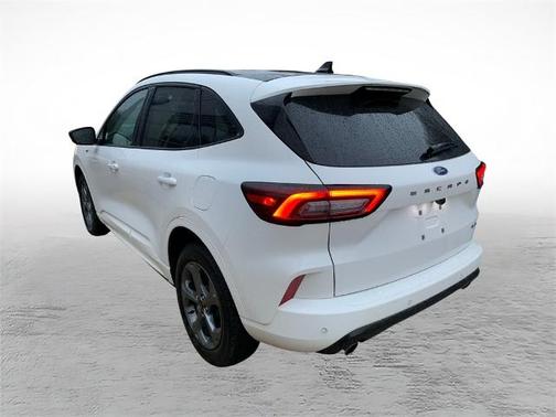 STAR WHITE METALLIC TRI-COA 2023 Ford Escape ST-LINE