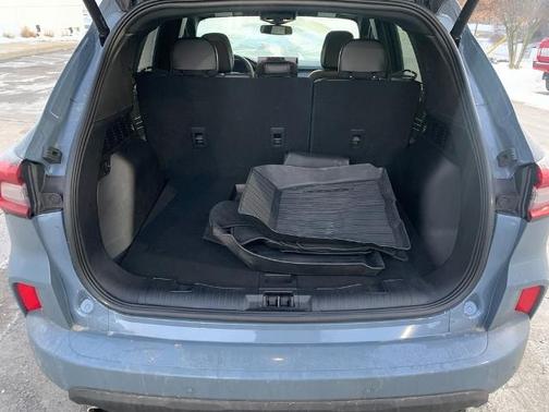 2024 Ford Escape ST-LINE ELITE