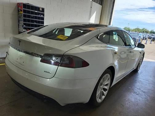 Pearl White Multi-Coat 2018 Tesla Model S 100D