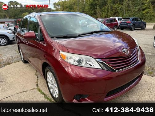 2015 Toyota Sienna LE