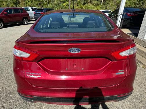 2013 Ford Fusion SE