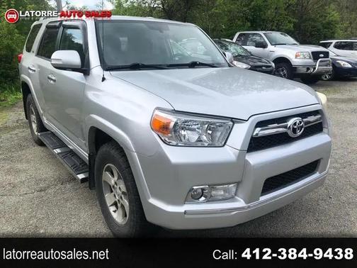 Classic Silver Metallic 2011 Toyota 4Runner SR5