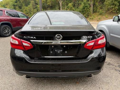 2016 Nissan Altima 3.5 SR