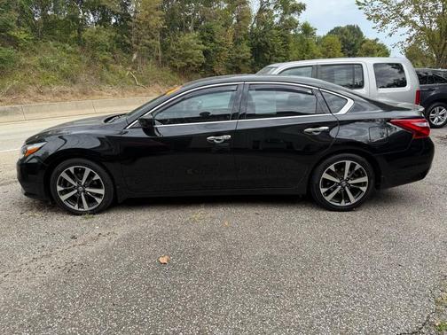 2016 Nissan Altima 3.5 SR