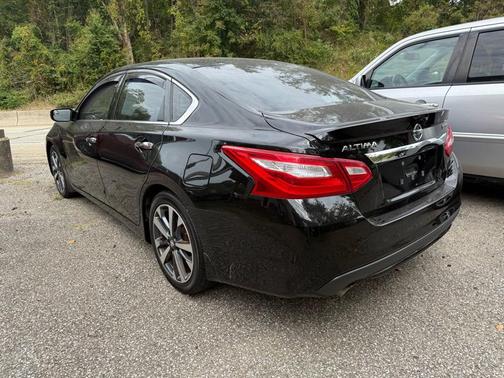 2016 Nissan Altima 3.5 SR