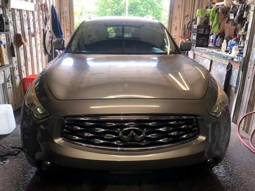 2010 INFINITI FX35 Base