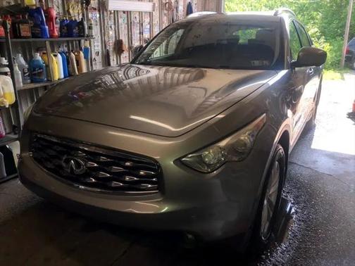 2010 INFINITI FX35 Base