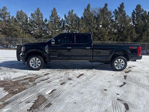 2022 Ford F-350 Platinum