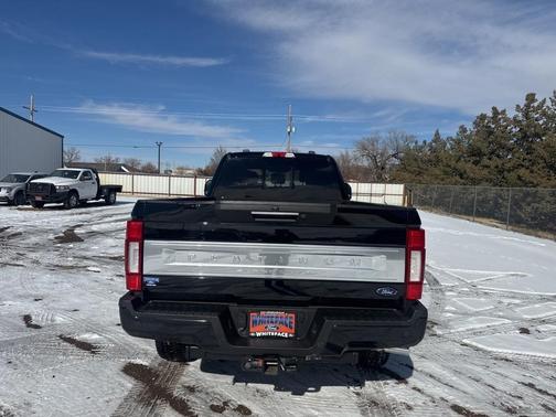 2022 Ford F-350 Platinum