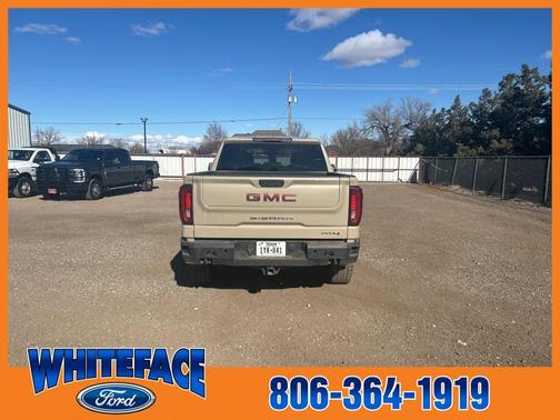 2022 GMC Sierra 1500 AT4
