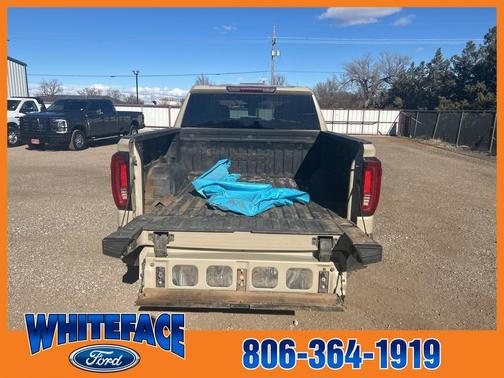 2022 GMC Sierra 1500 AT4