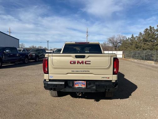 2022 GMC Sierra 1500 AT4