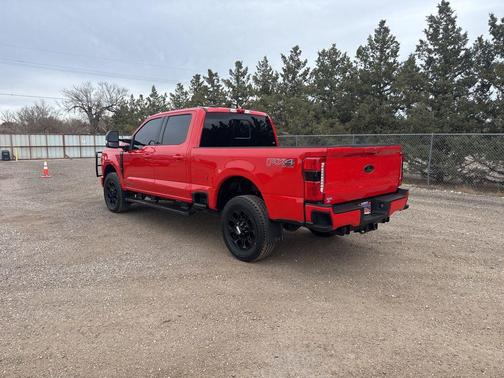 2025 Ford F-350 Lariat Super Duty