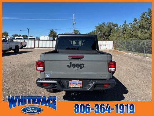 2022 Jeep Gladiator Sport