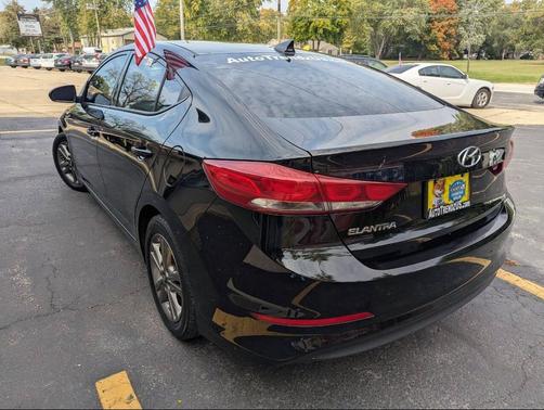 2017 Hyundai ELANTRA SE Value Edition