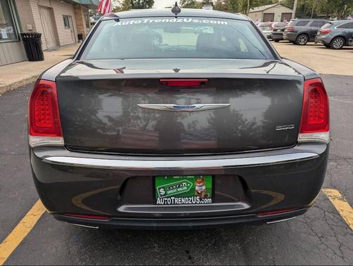2019 Chrysler 300 Limited