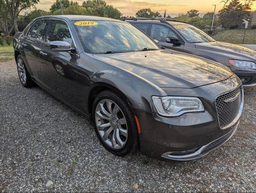 2019 Chrysler 300 Limited