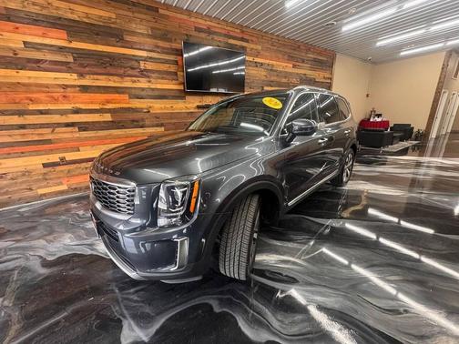 2020 Kia Telluride S