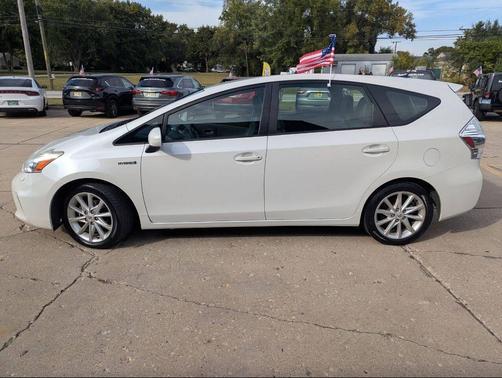 2012 Toyota Prius v Five