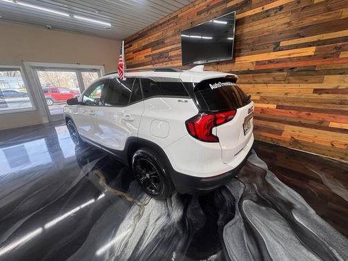 Summit White 2018 GMC Terrain SLE