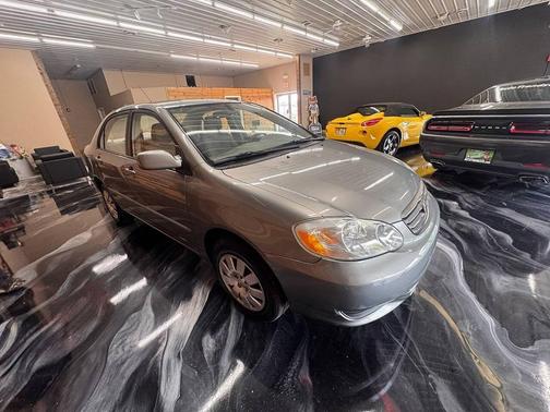 Mineral Green 2004 Toyota Corolla LE