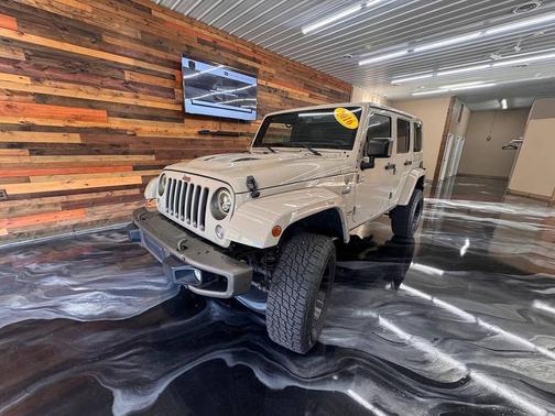 Mojave Sand Clearcoat 2016 Jeep Wrangler Unlimited Sahara