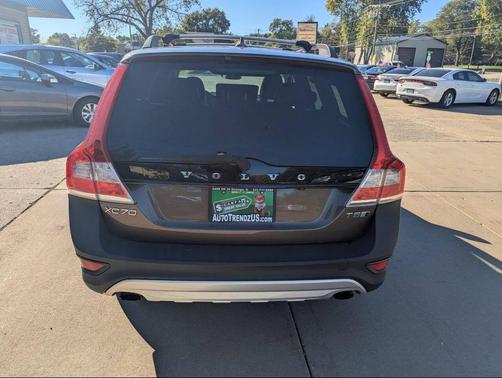 2016 Volvo XC70 T5 Platinum