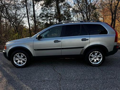 2005 Volvo XC90 T6