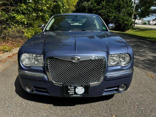 2007 Chrysler 300C Base