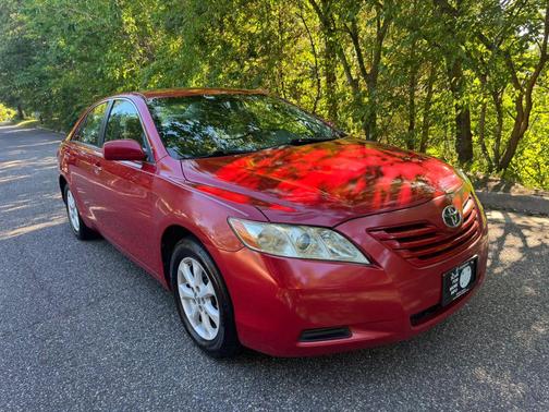 Barcelona Red Metallic 2009 Toyota Camry LE