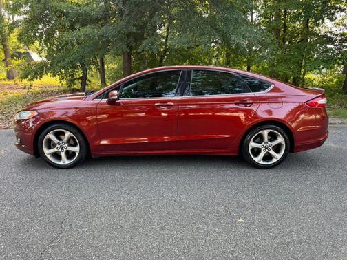 Sunset Metallic 2014 Ford Fusion SE