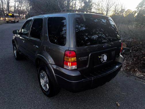 2005 Ford Escape Limited