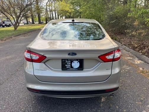 2016 Ford Fusion SE