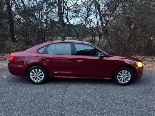 2015 Volkswagen Passat 1.8T S