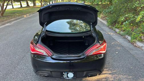 Caspian Black 2015 Hyundai Genesis Coupe 3.8 Base