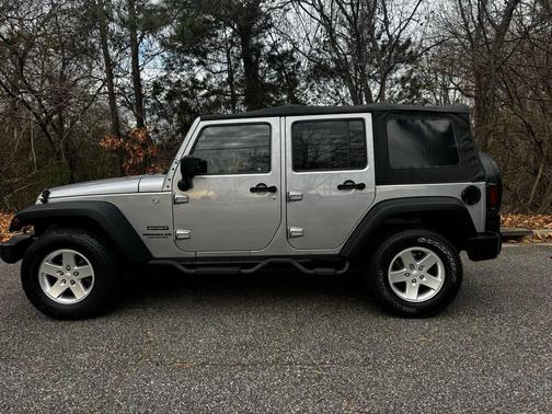 2013 Jeep Wrangler Unlimited Sport