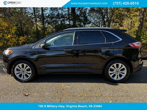2020 Ford Edge Titanium